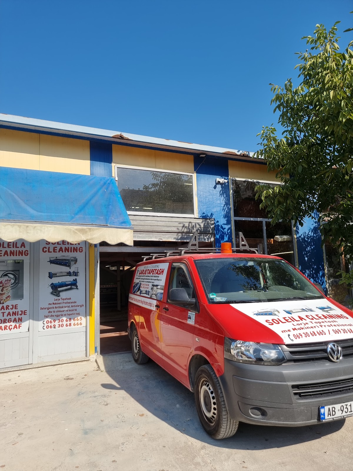 Larje tapetash Soleila Cleaning