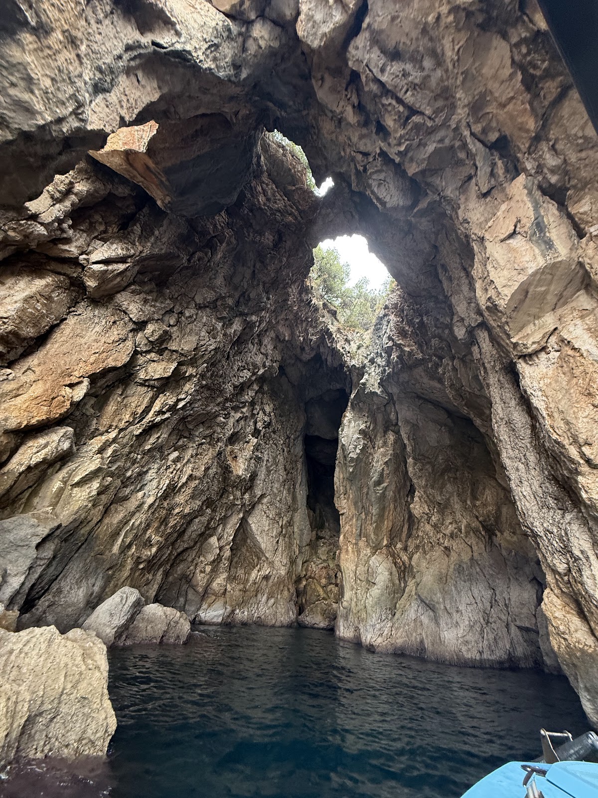 Himara Seas The Day