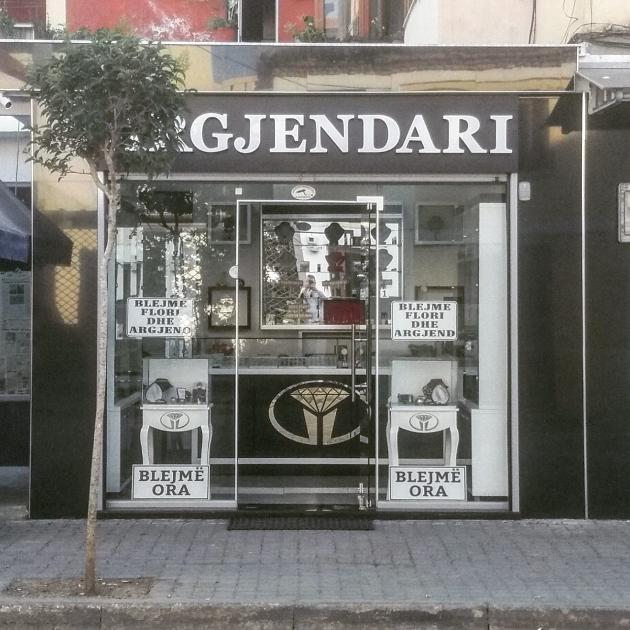 ARGJENDARI "ERI"