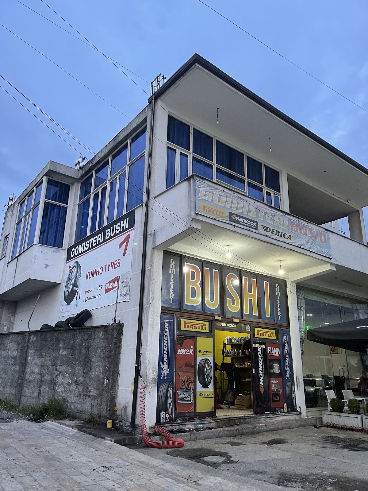 Gomisteri Bushi / Tyre Fitting specialist