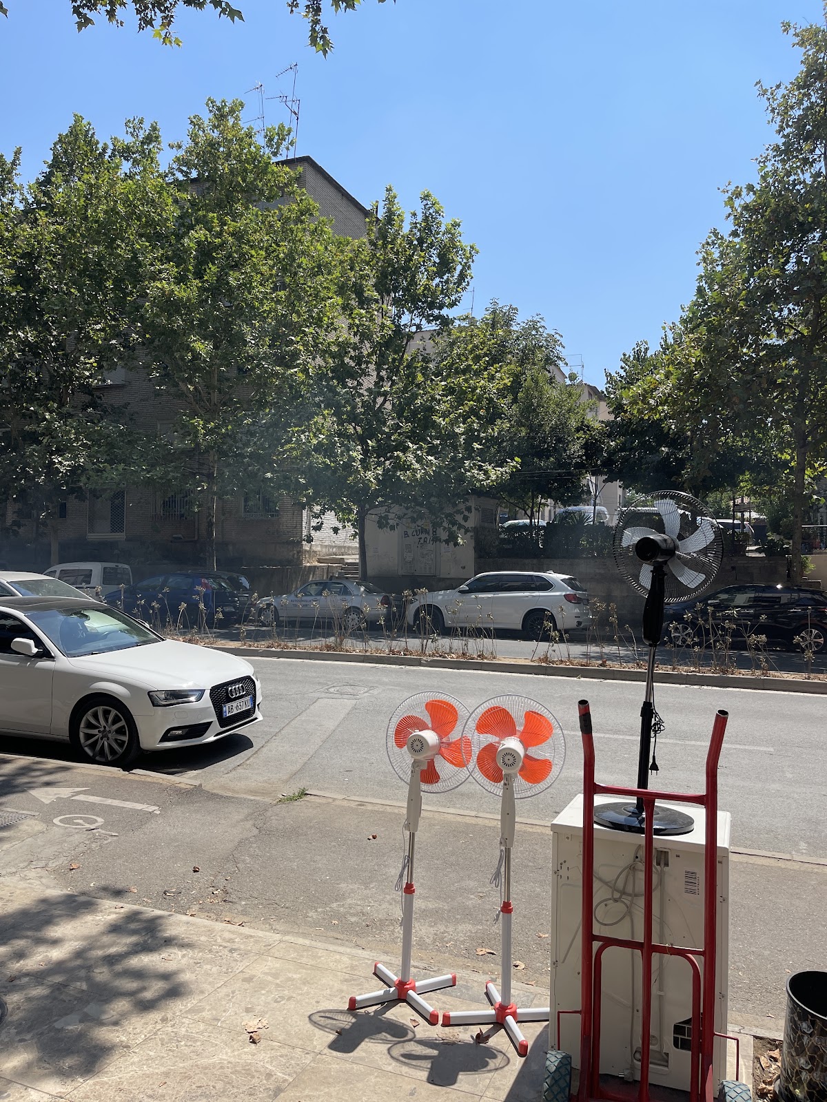 Dyqan dhe Servis Elektroshtepiakesh Belba 2