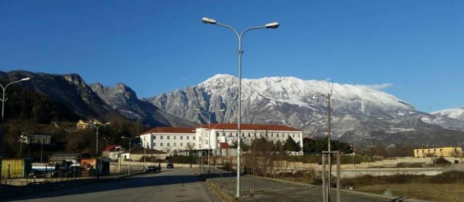 Spitali Isa Zllami