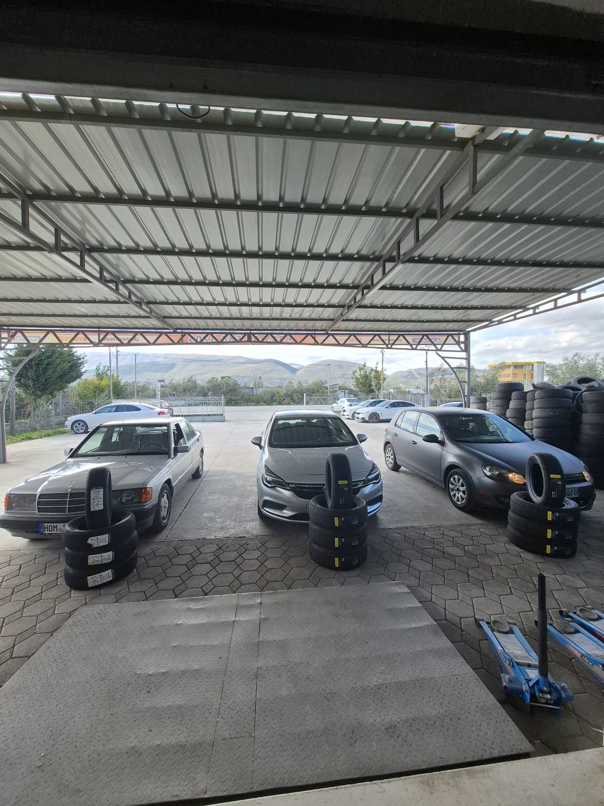 GOMISTERI TILI