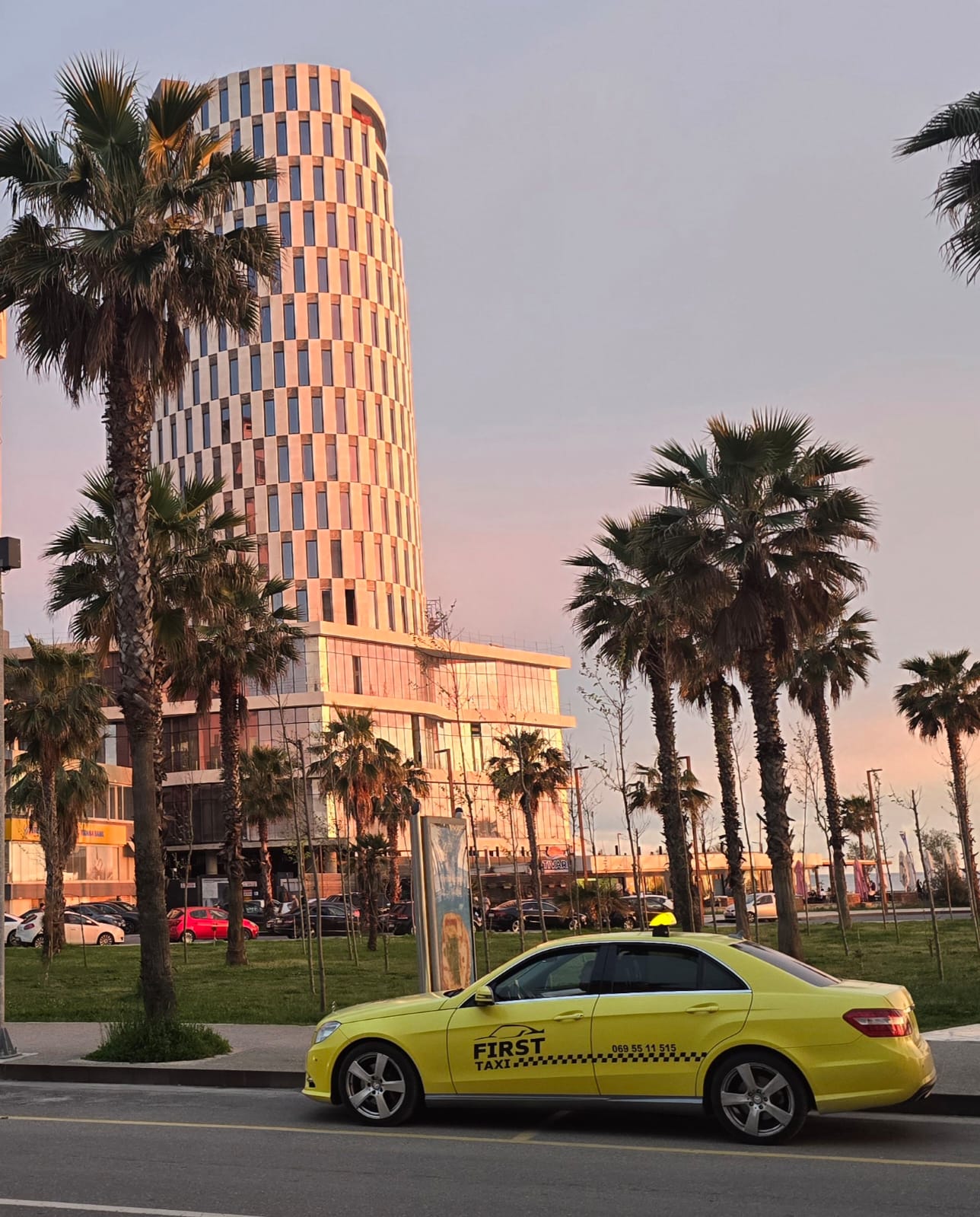 First Taxi Durrës