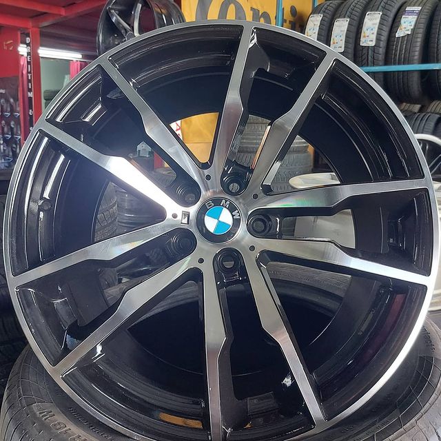 TIRES CENTER ''BAKALLI 010''