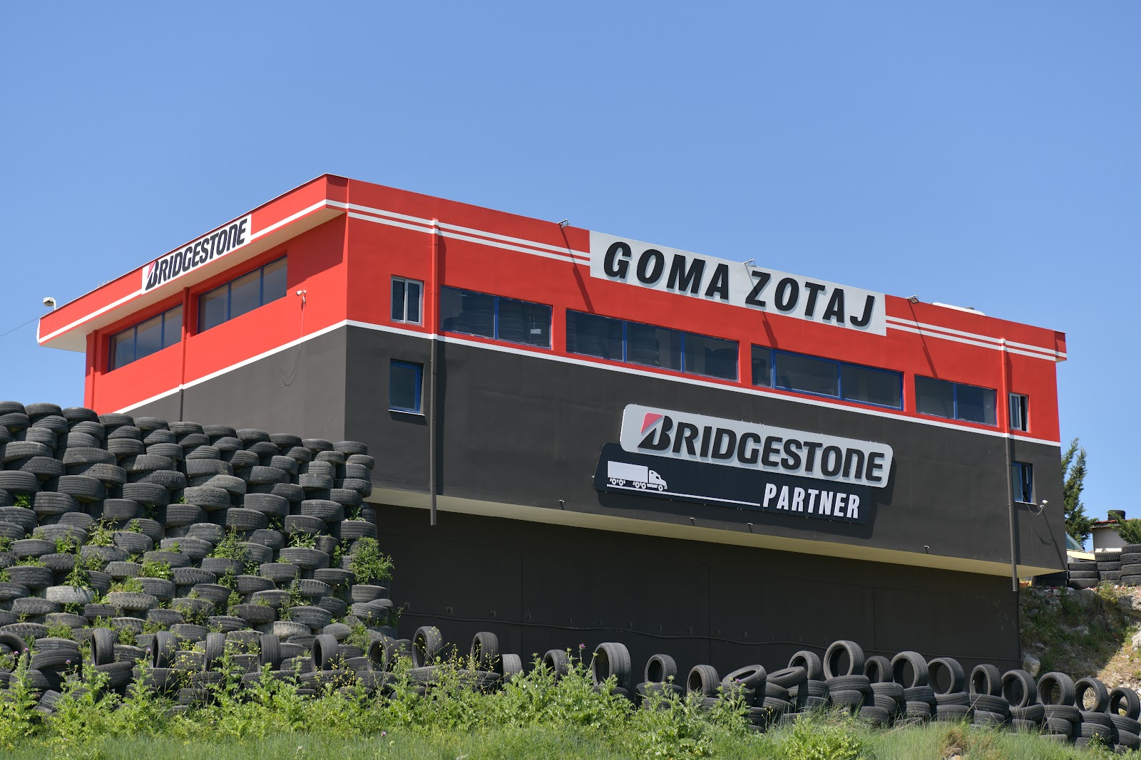 Goma Zotaj (Zotaj Tyres)