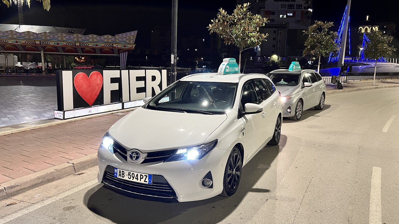 Delux Taxi Fier
