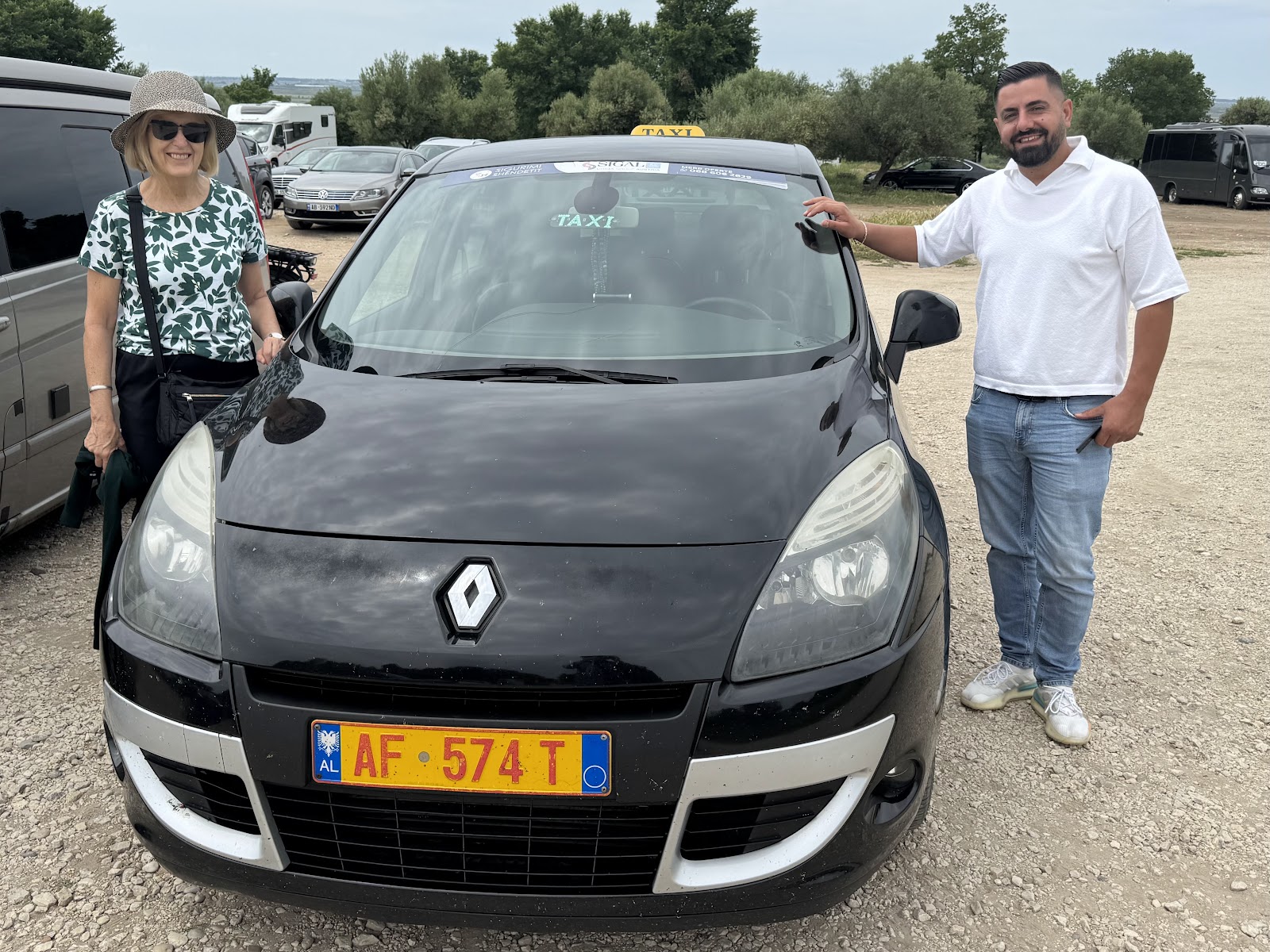 Taxi Gjirokaster Elmas
