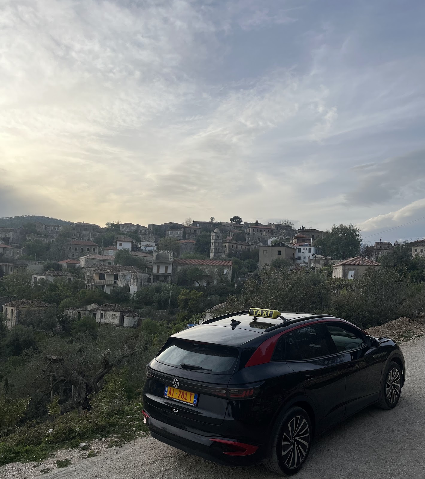 Himara Taxi.
