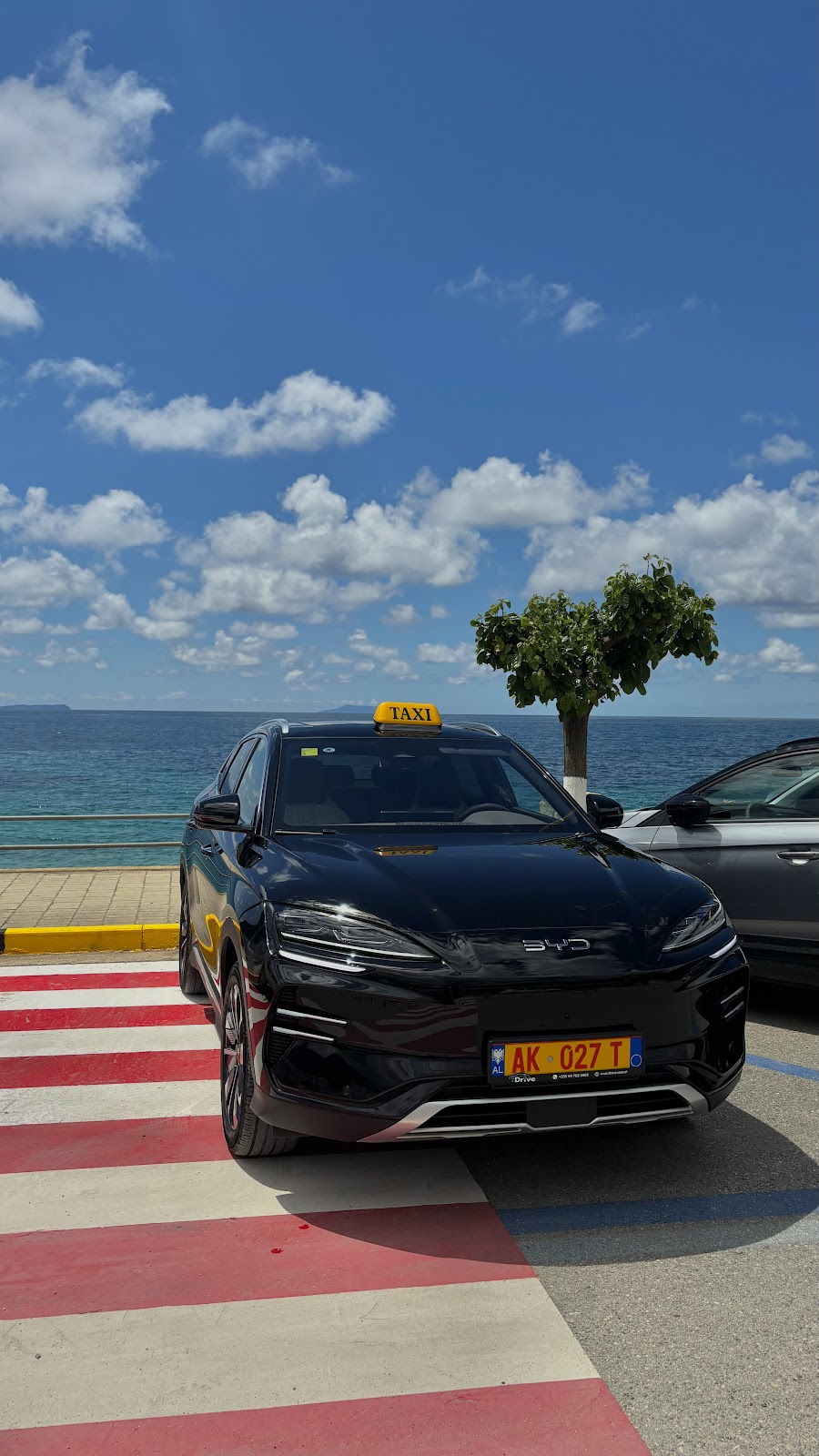 Taxi Himare BONI