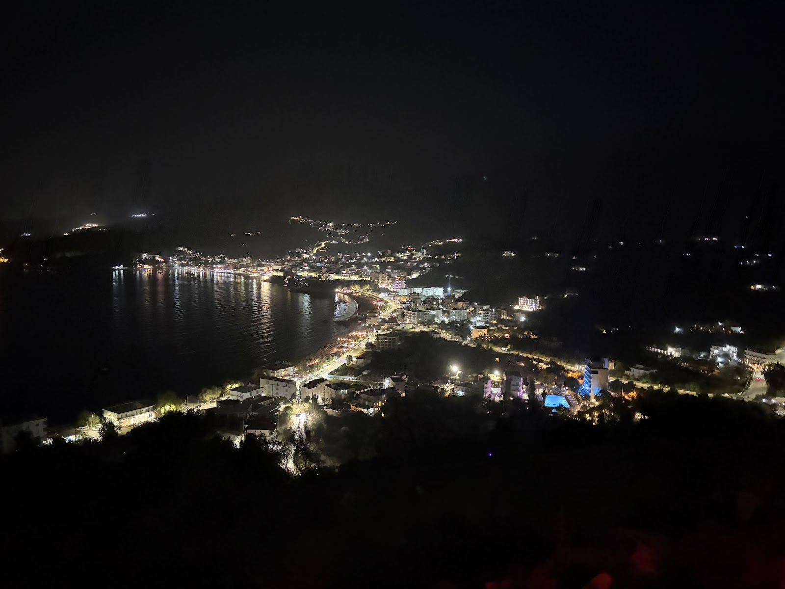 Taxi Himare BONI