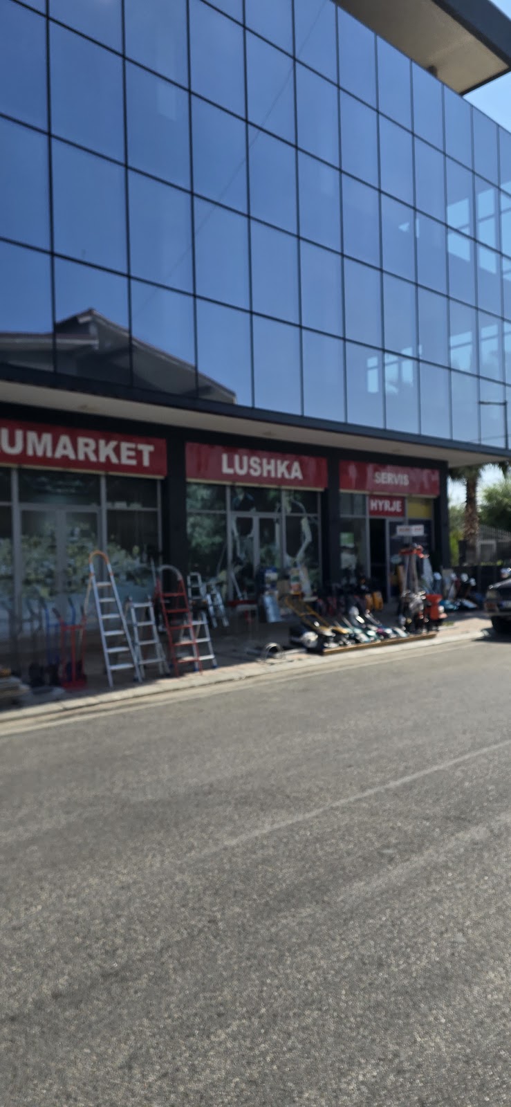 Baumarket Kavajë