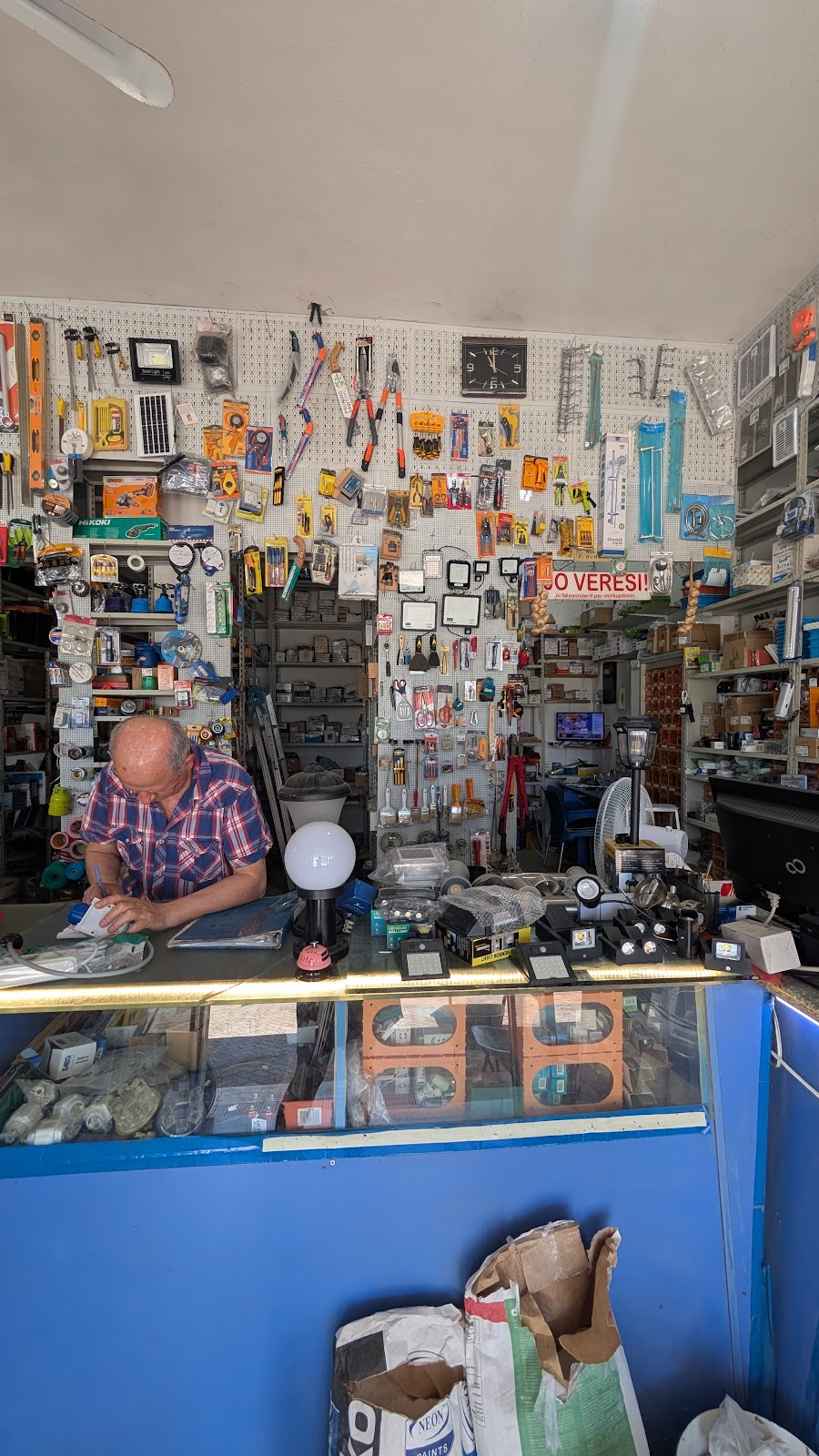 Edi Hardware Store