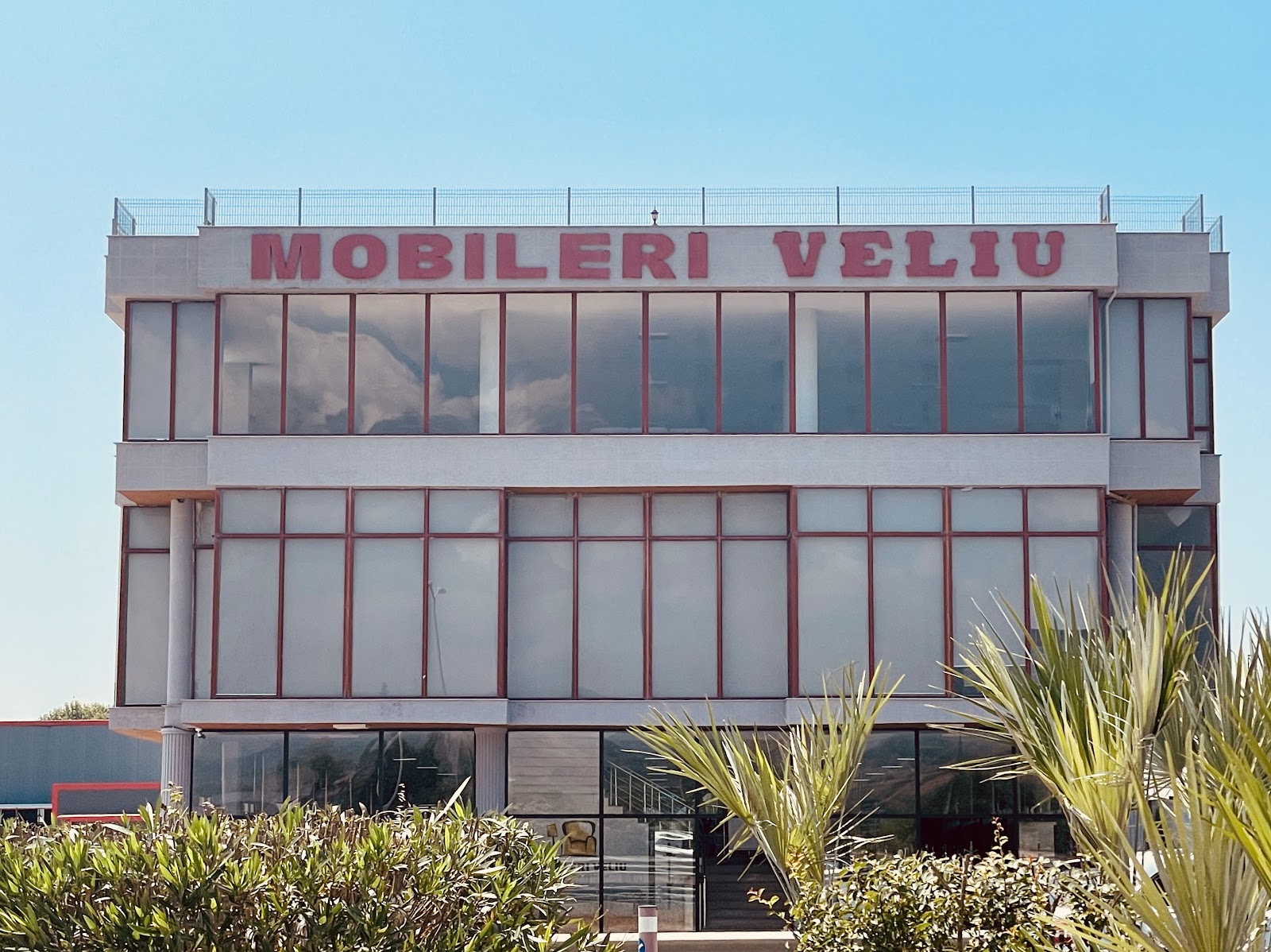 Mobileri Veliu