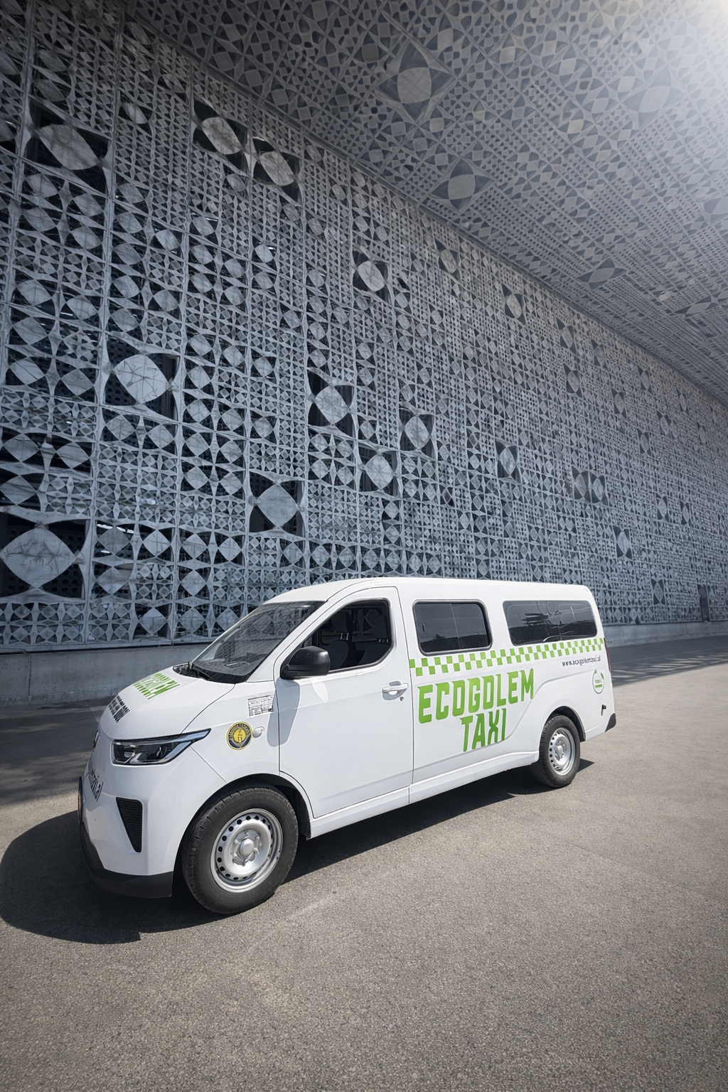 ECOGolem Taxi