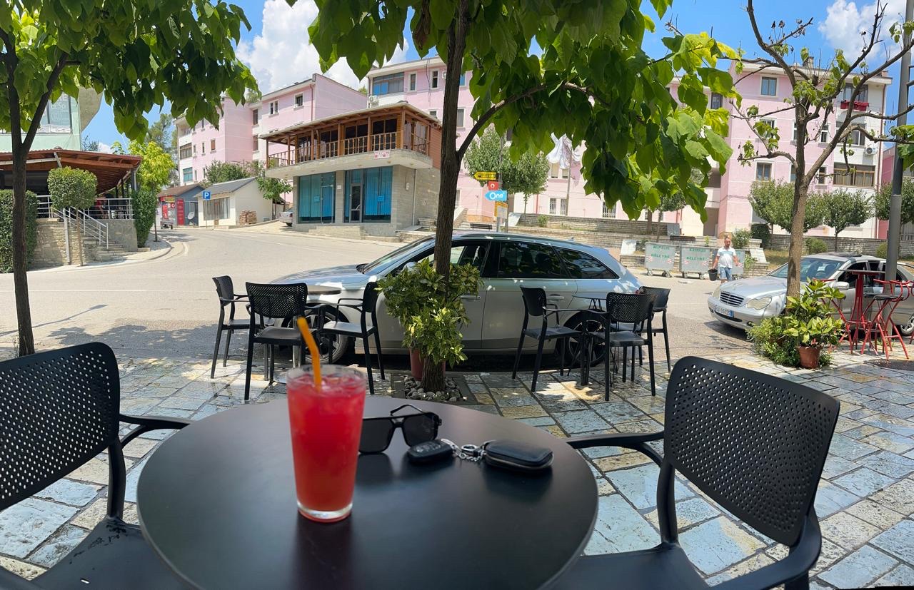 Bar Kafe Hallexhiu