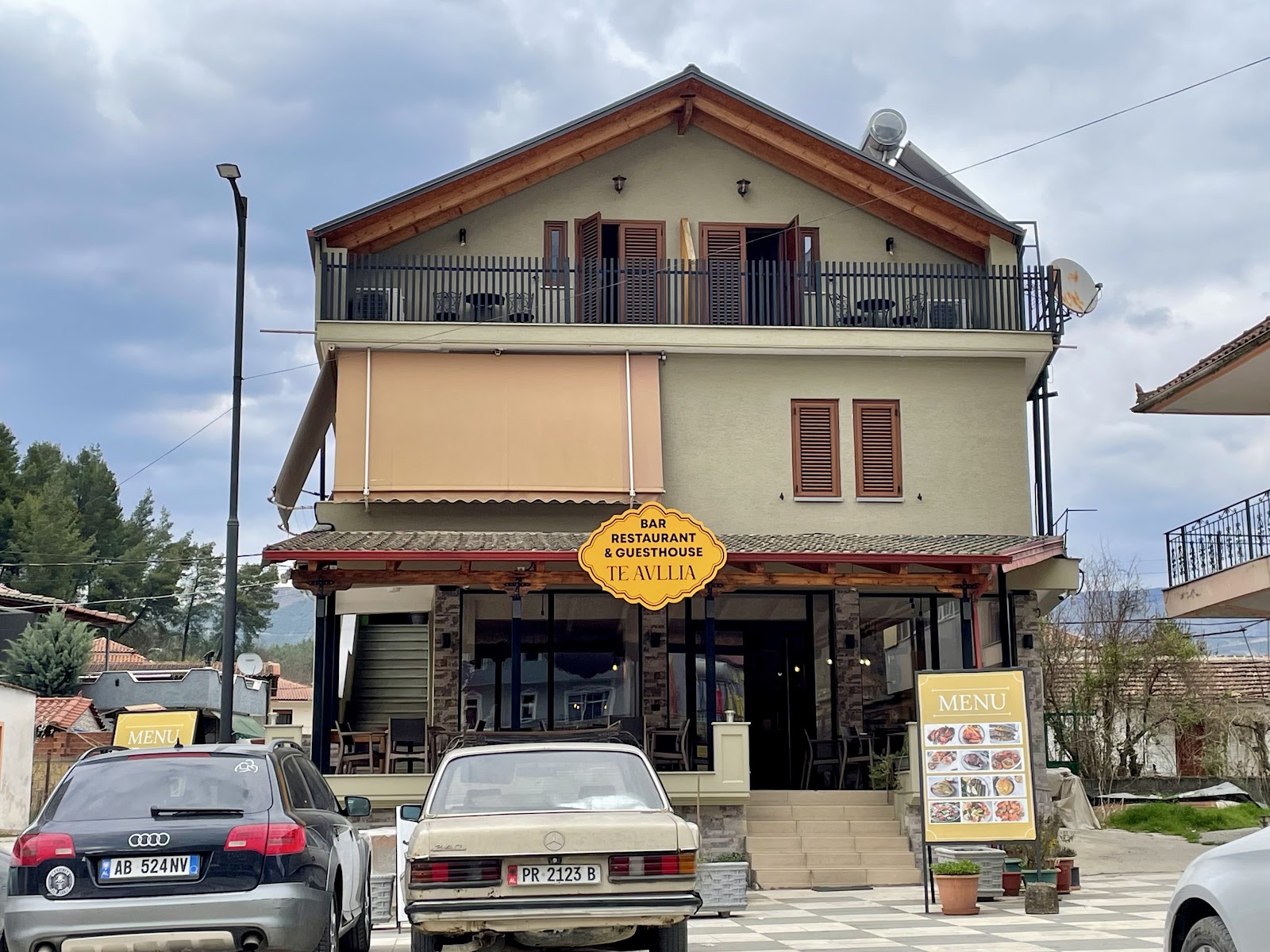 "Te Avllia" Guesthouse & Restaurant