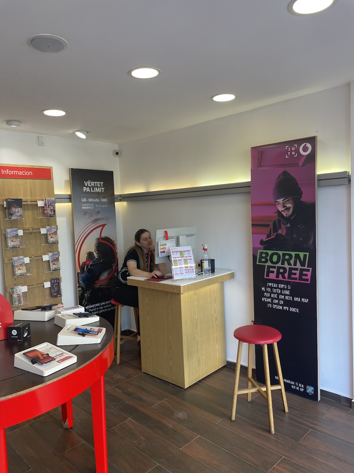 Vodafone Shop Koplik