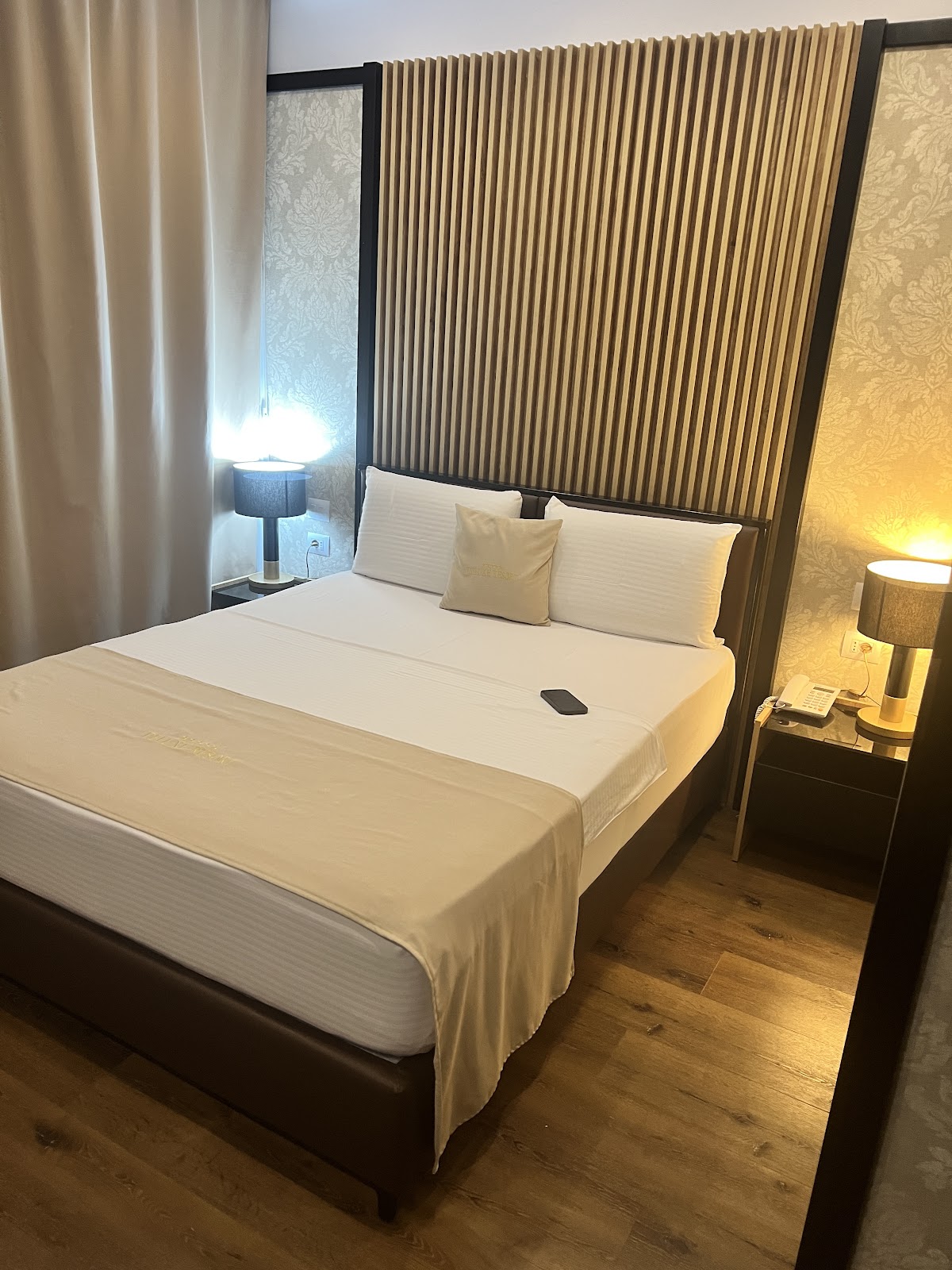 Deluxe Resort & Spa