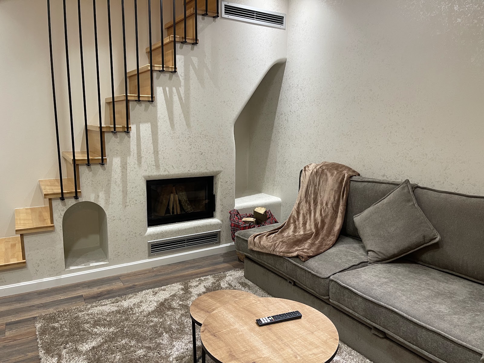 Liam’s cozy villa