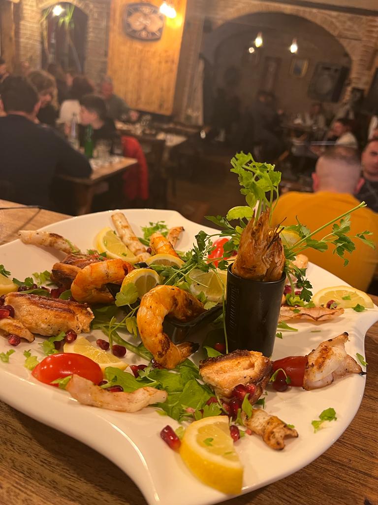 Secret bar pizza
