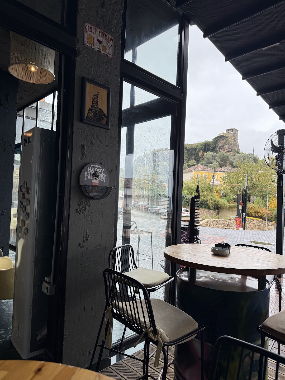 Hysen Park Krujë Bar Restaurant