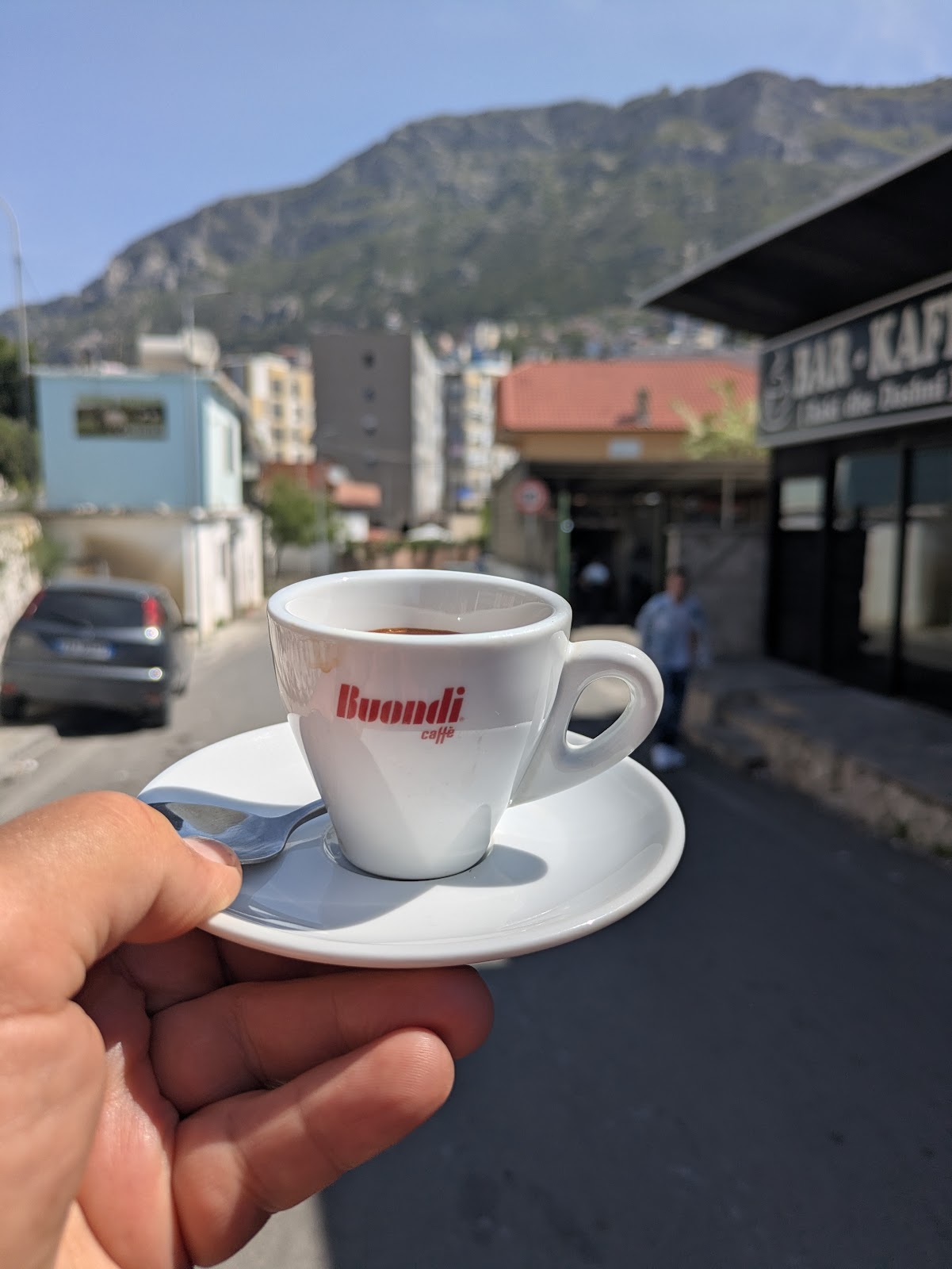 Bar Kafe Shullazi