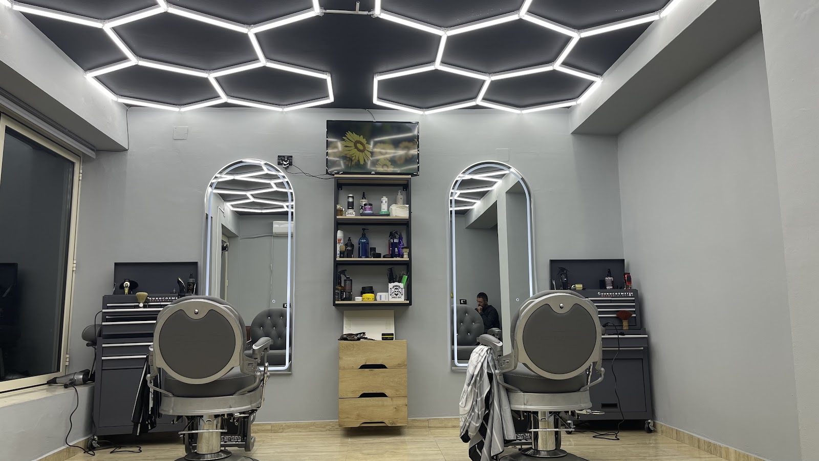 S&M haircut