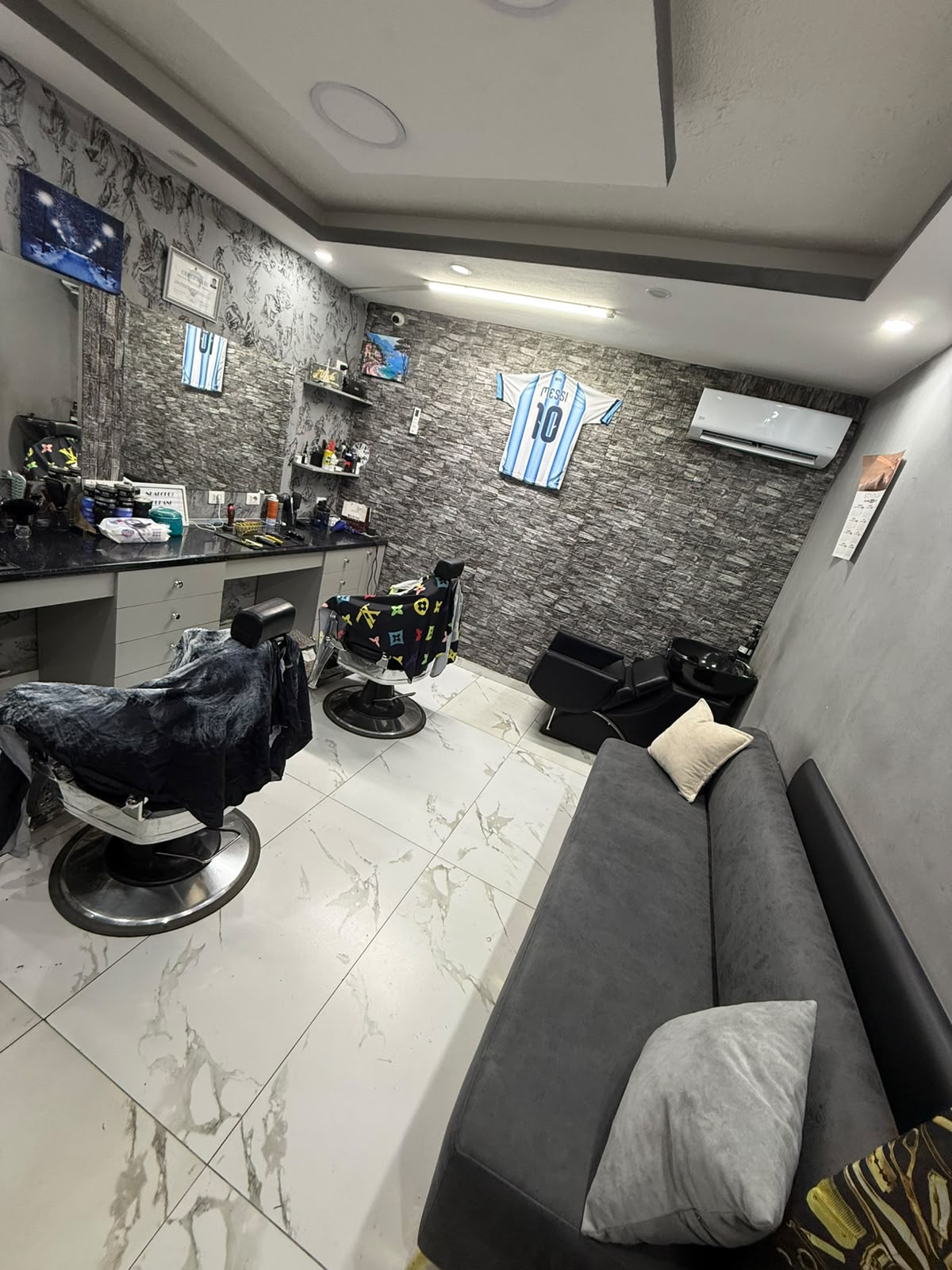 Barber Çiku
