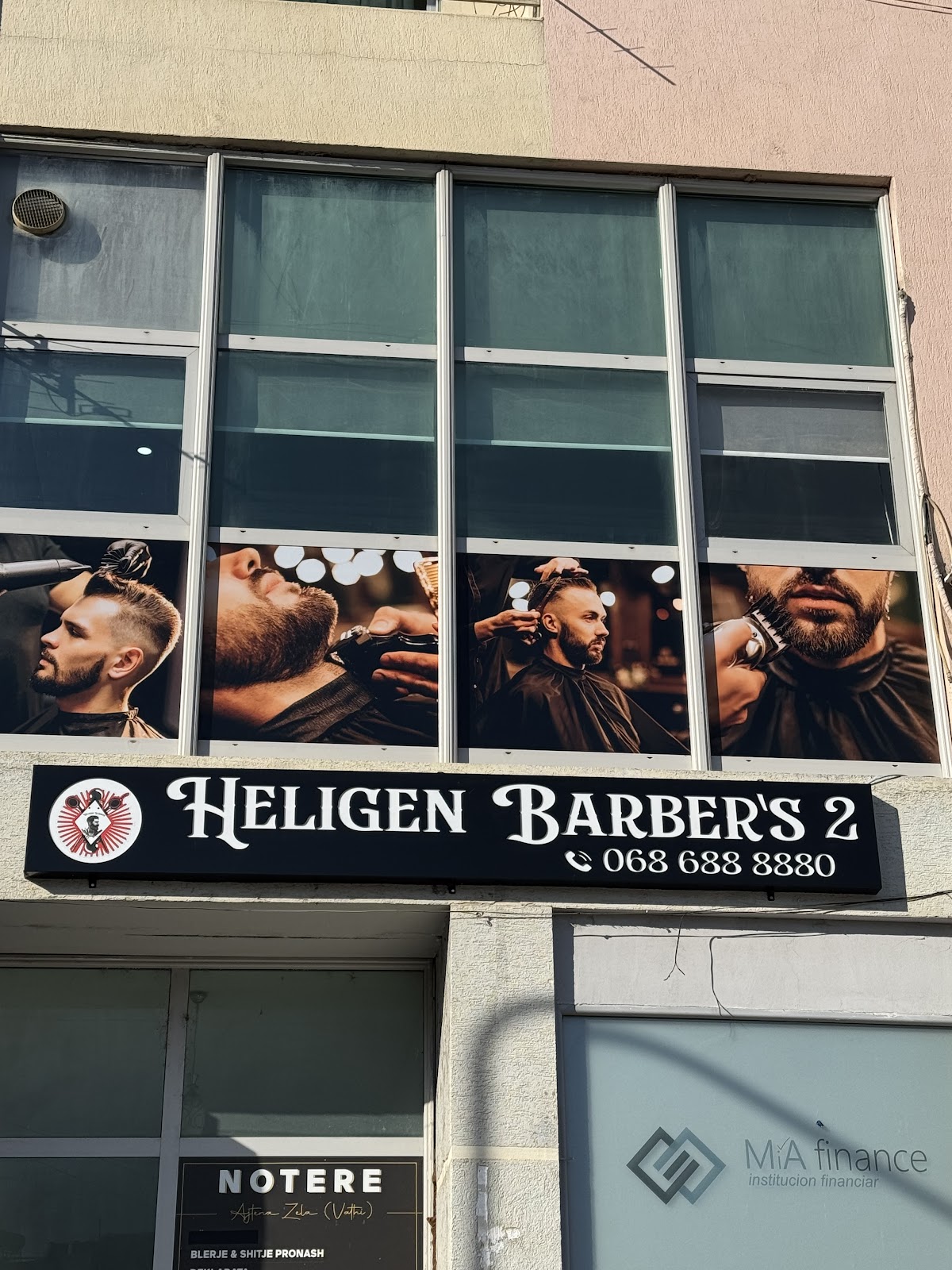 Heligen Barbers 2
