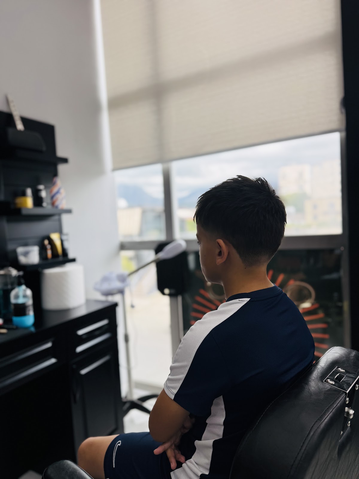 Heligen Barbers 2