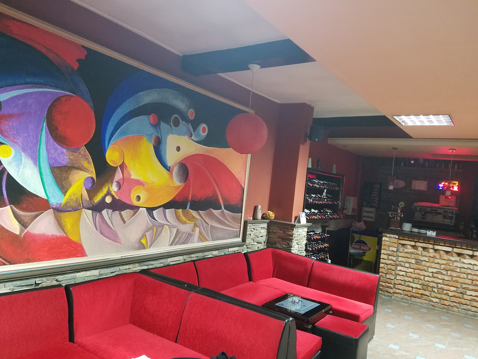 Bar Abstrakt