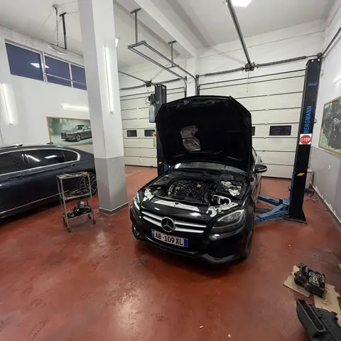 Elektro Auto Diku