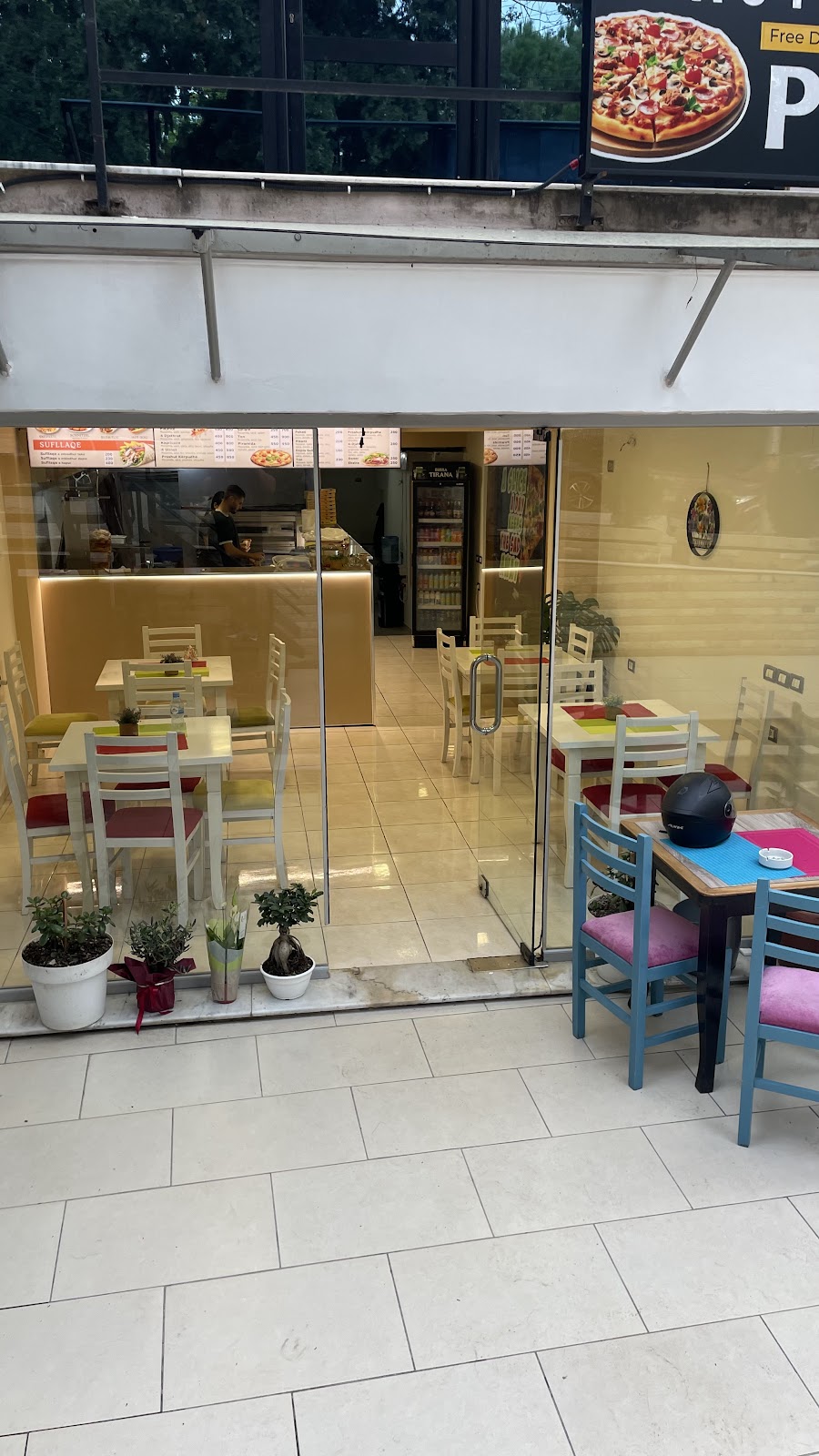 Piramida Fast food and Pizzeria