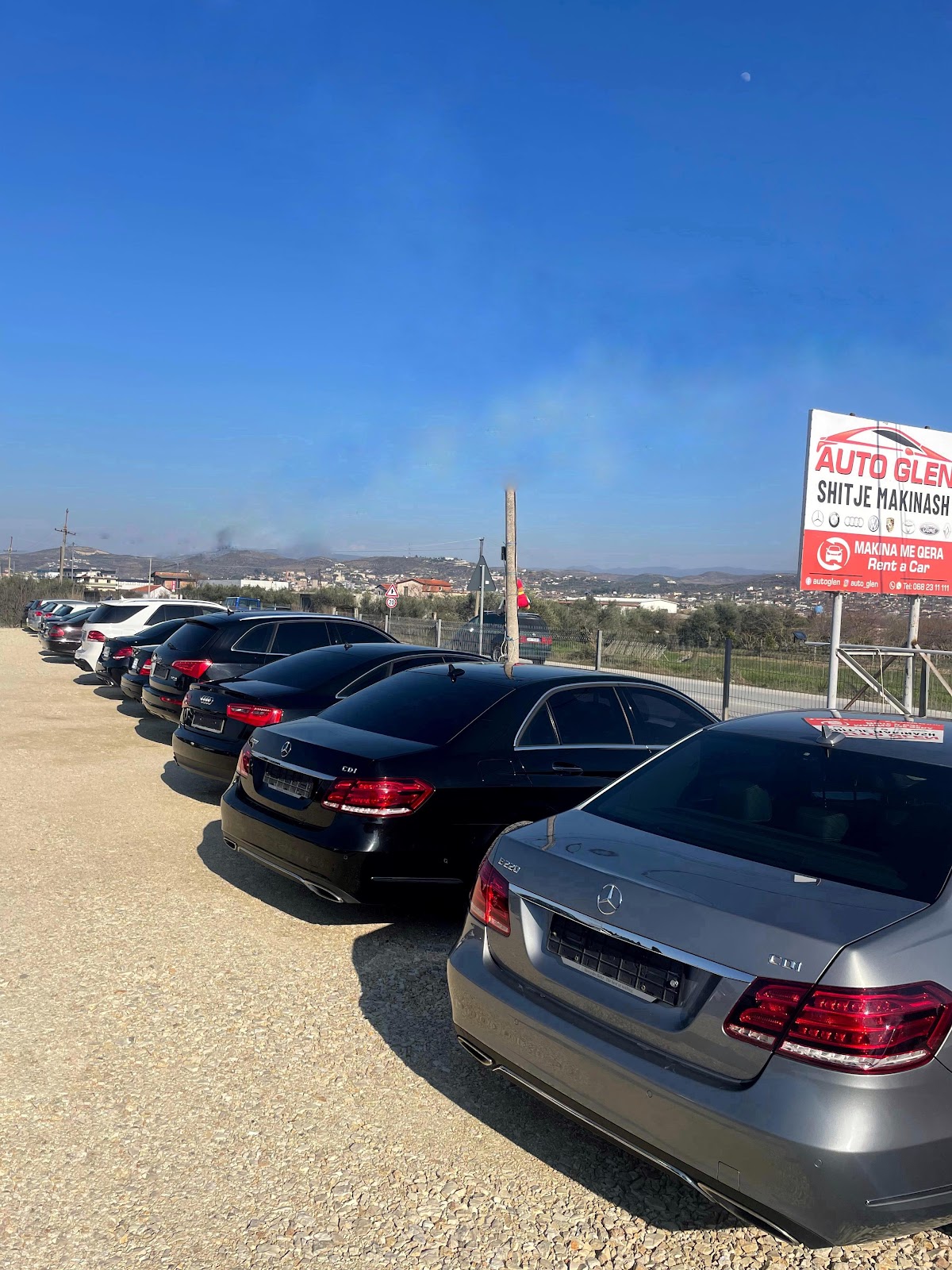 AutoGlen Car Rental ; Makina me Qera