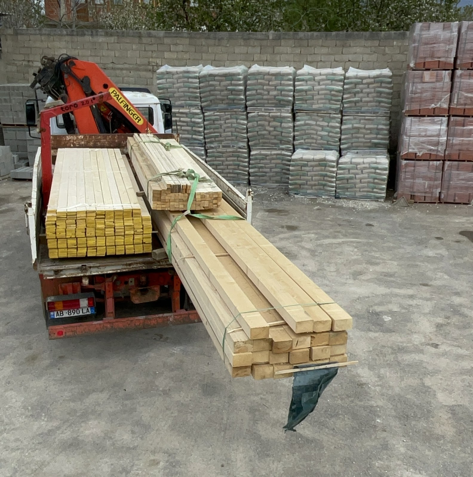 Materiale Ndërtimi Armiri Shpk