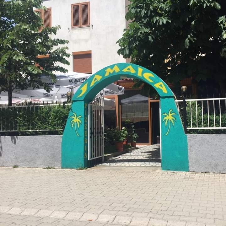 Pizzeria Jamaica