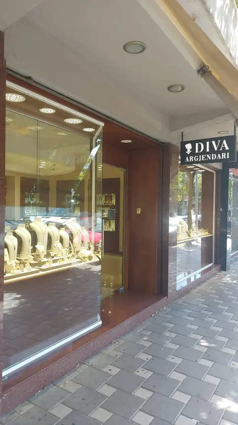 Argjendari Diva (Lezhe)