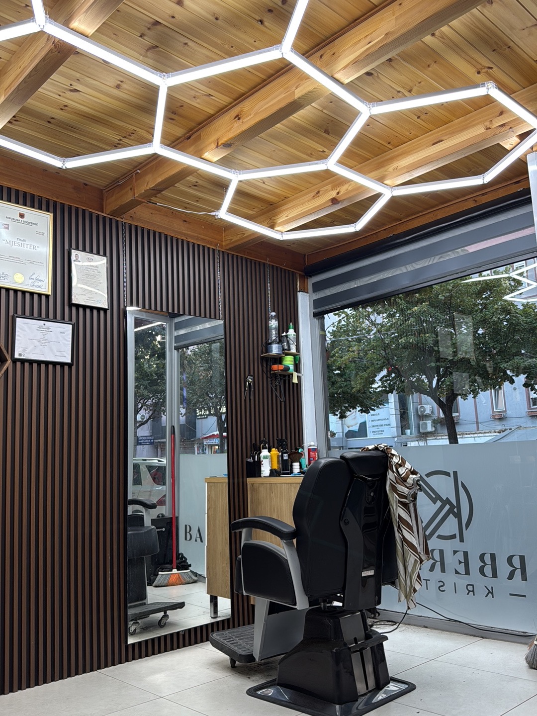 BarberShop “ Kristi”