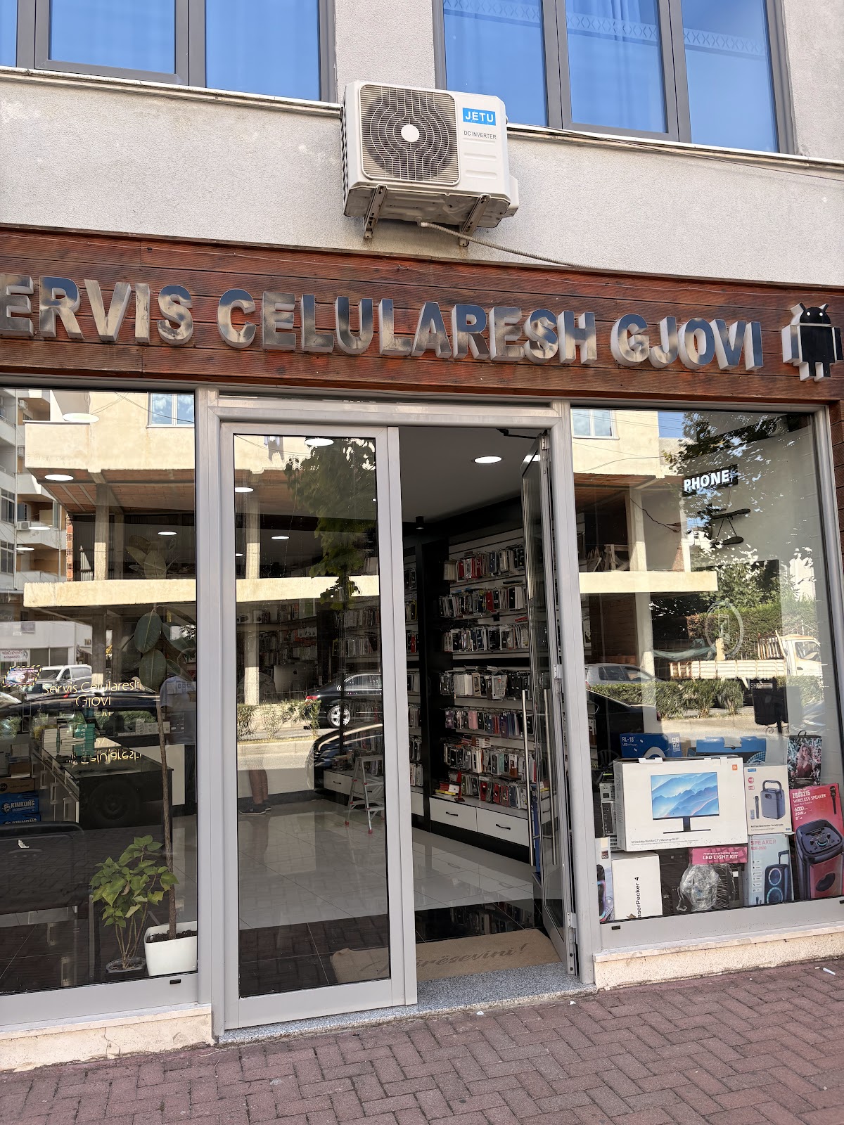 Servis Celularesh Gjovi