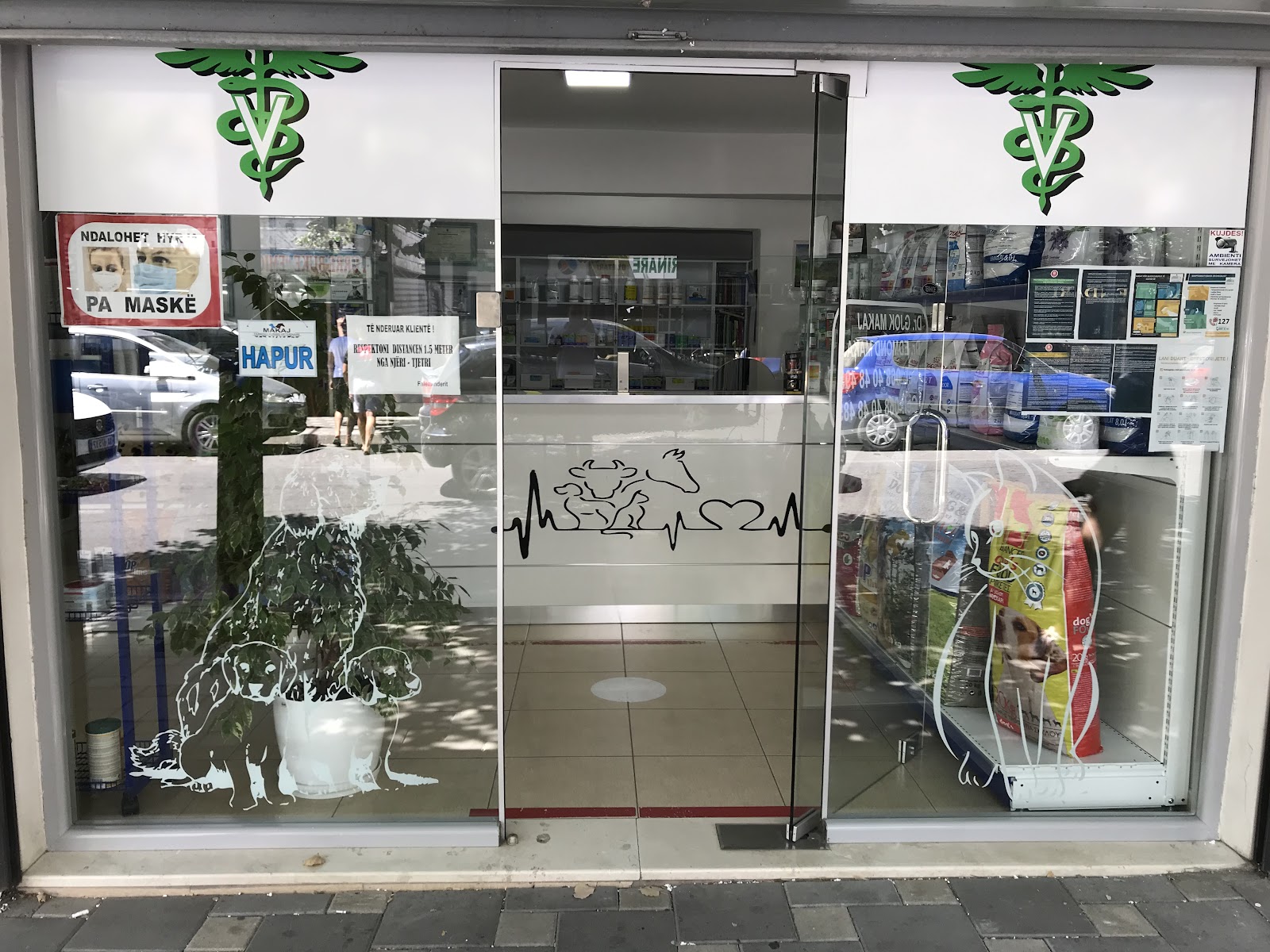 Farmaci & Klinikë Veterinare Makaj