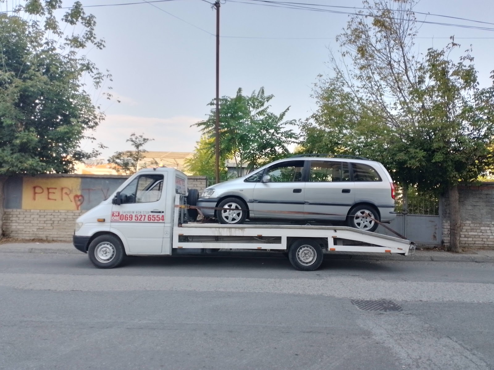 Karrotrec Librazhd 24h & Servis