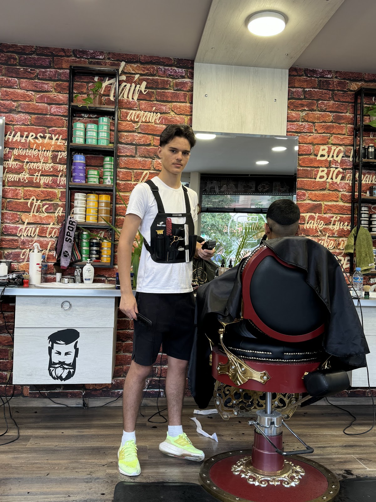 Elegance Hair Salon / Barbershop
