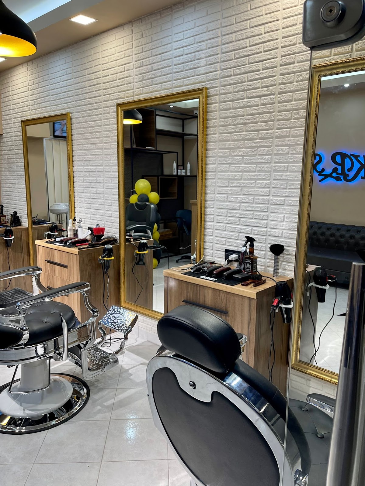 KP Sallon-Barber shop