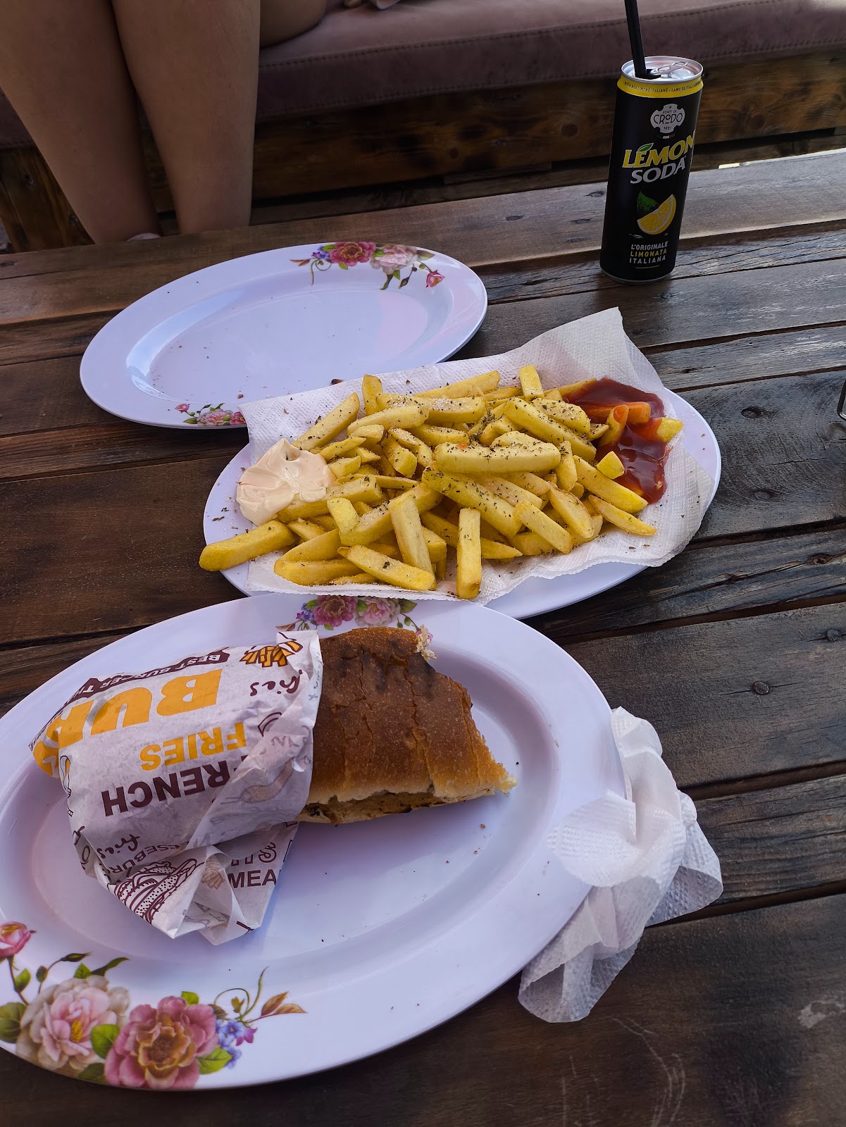 STOP & EAT GRILL