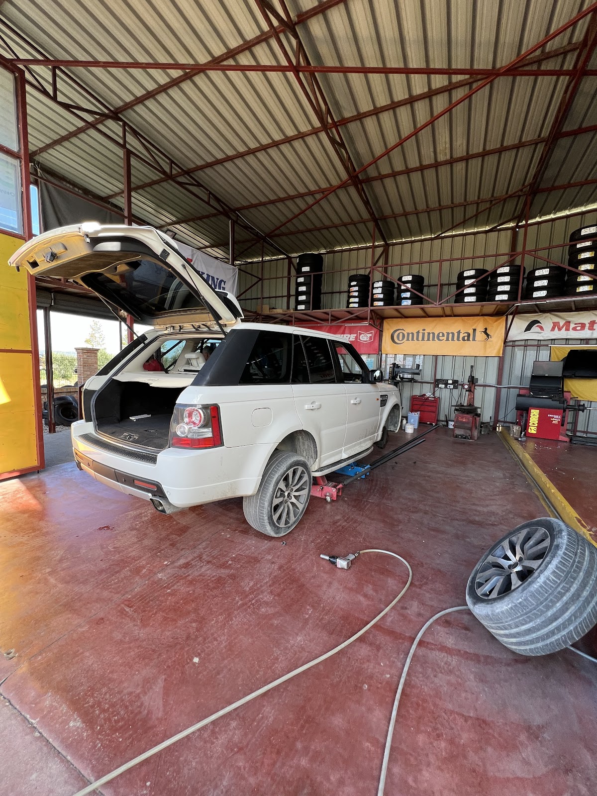 Goma Lenci Tire Center