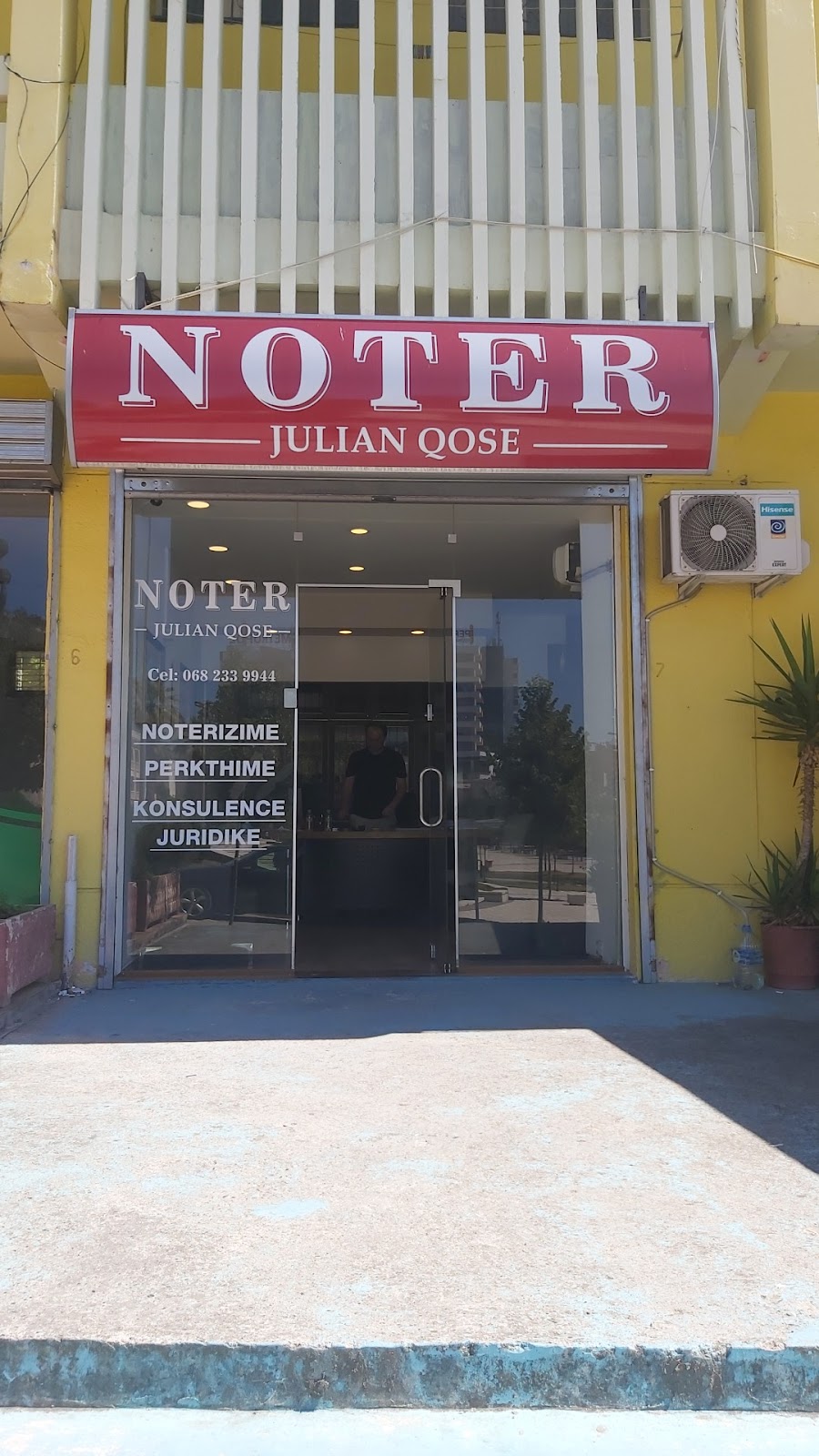Noter Julian Qose