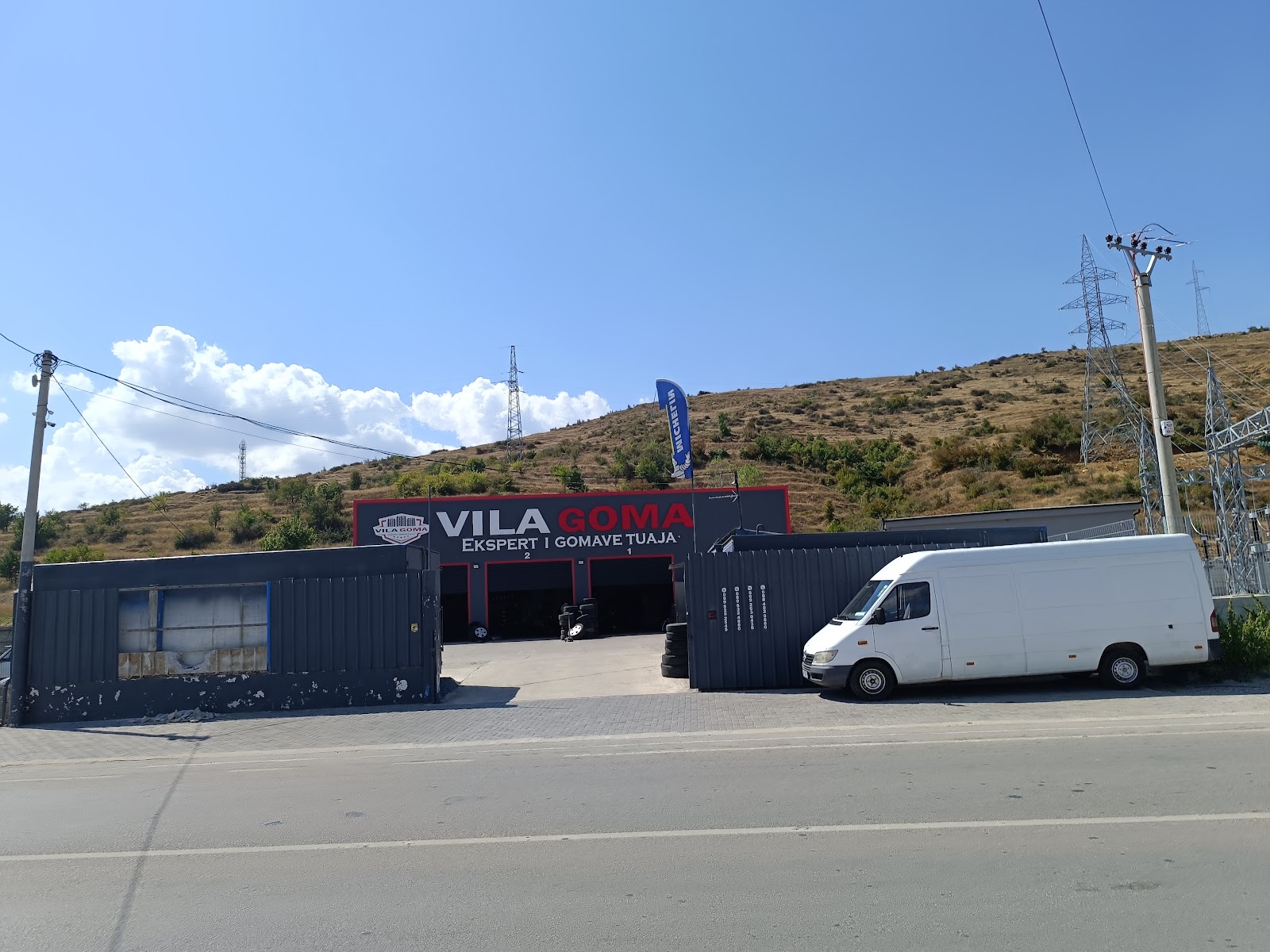 Vila Goma Maliq, Korçë – Servis & Gomisteri Automjetesh