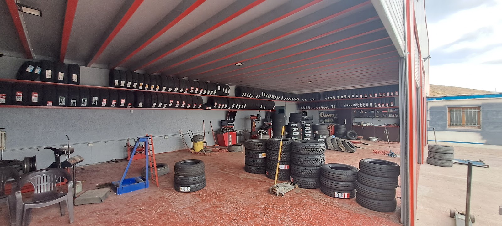 Vila Goma Maliq, Korçë – Servis & Gomisteri Automjetesh