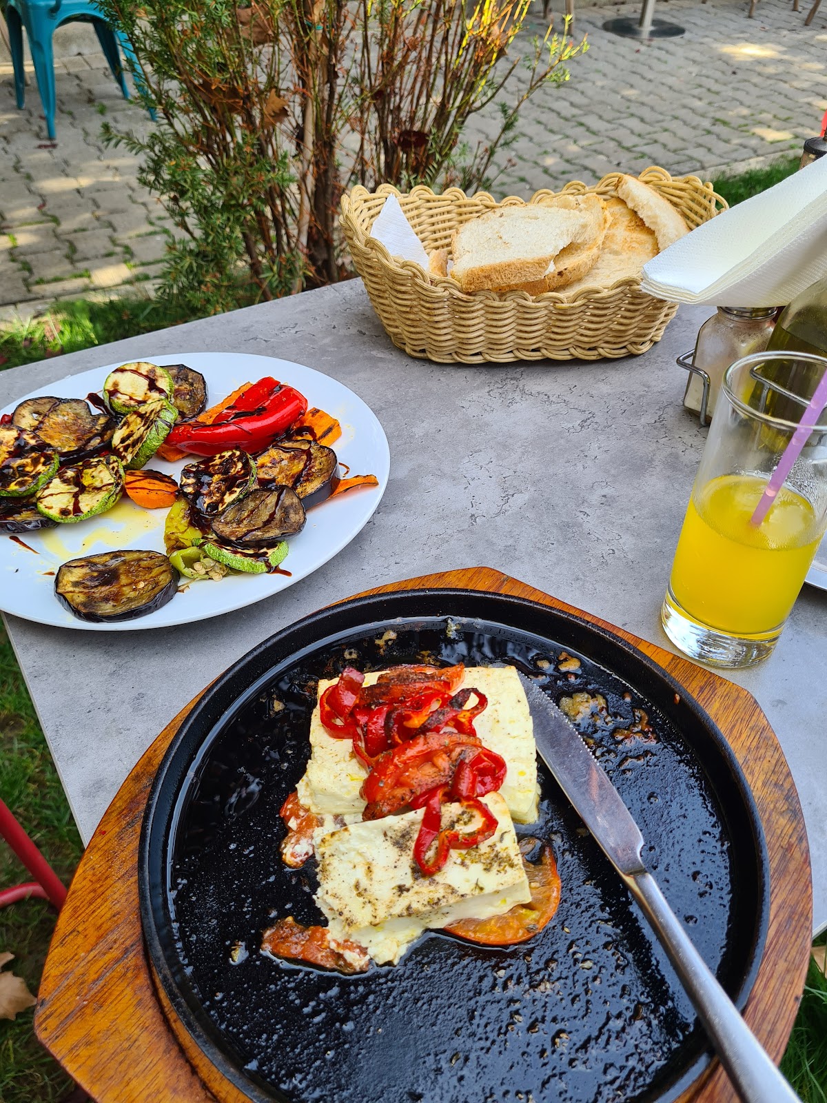 Taverna Unaza